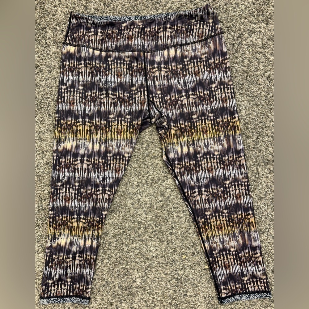 MSP Miraclesuit‎ Reversible Capri Leggings